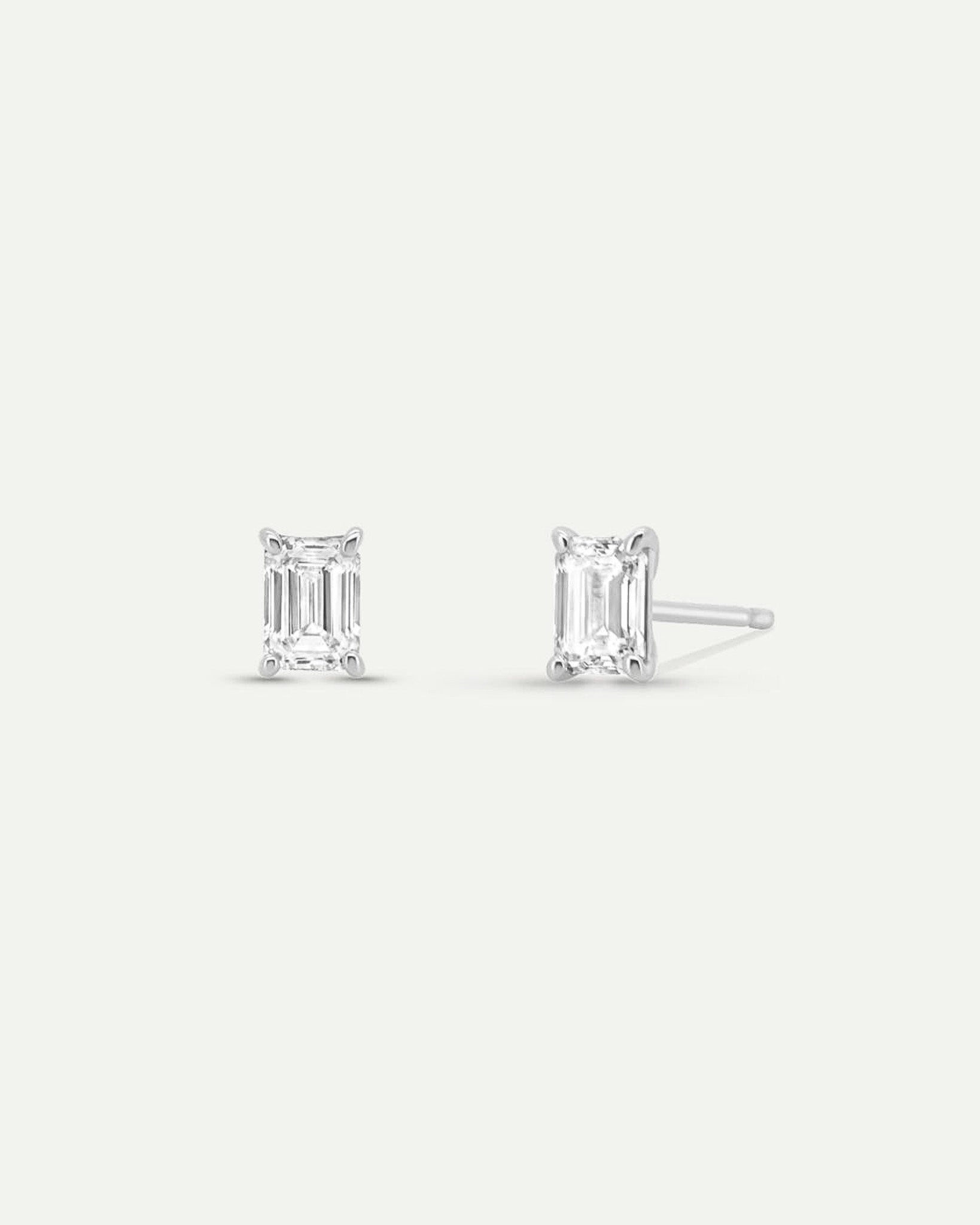 エメラルドカット ダイヤモンド ピアス 0.6ct