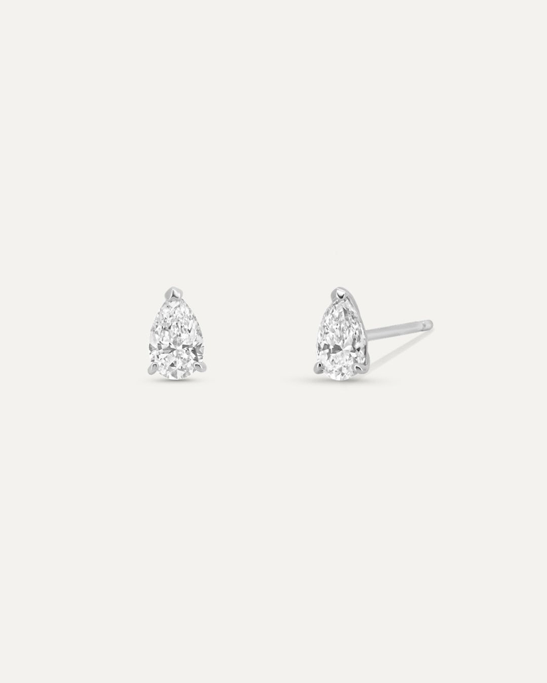 ペアシェイプ ダイヤモンド ピアス 0.6ct – BANYAN (バンヤン) ペアシェイプ ダイヤモンド ピアス 0.6ct – BANYAN (バンヤン)