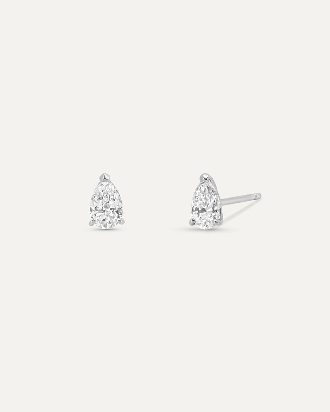 ペアシェイプ ダイヤモンド ピアス 0.6ct