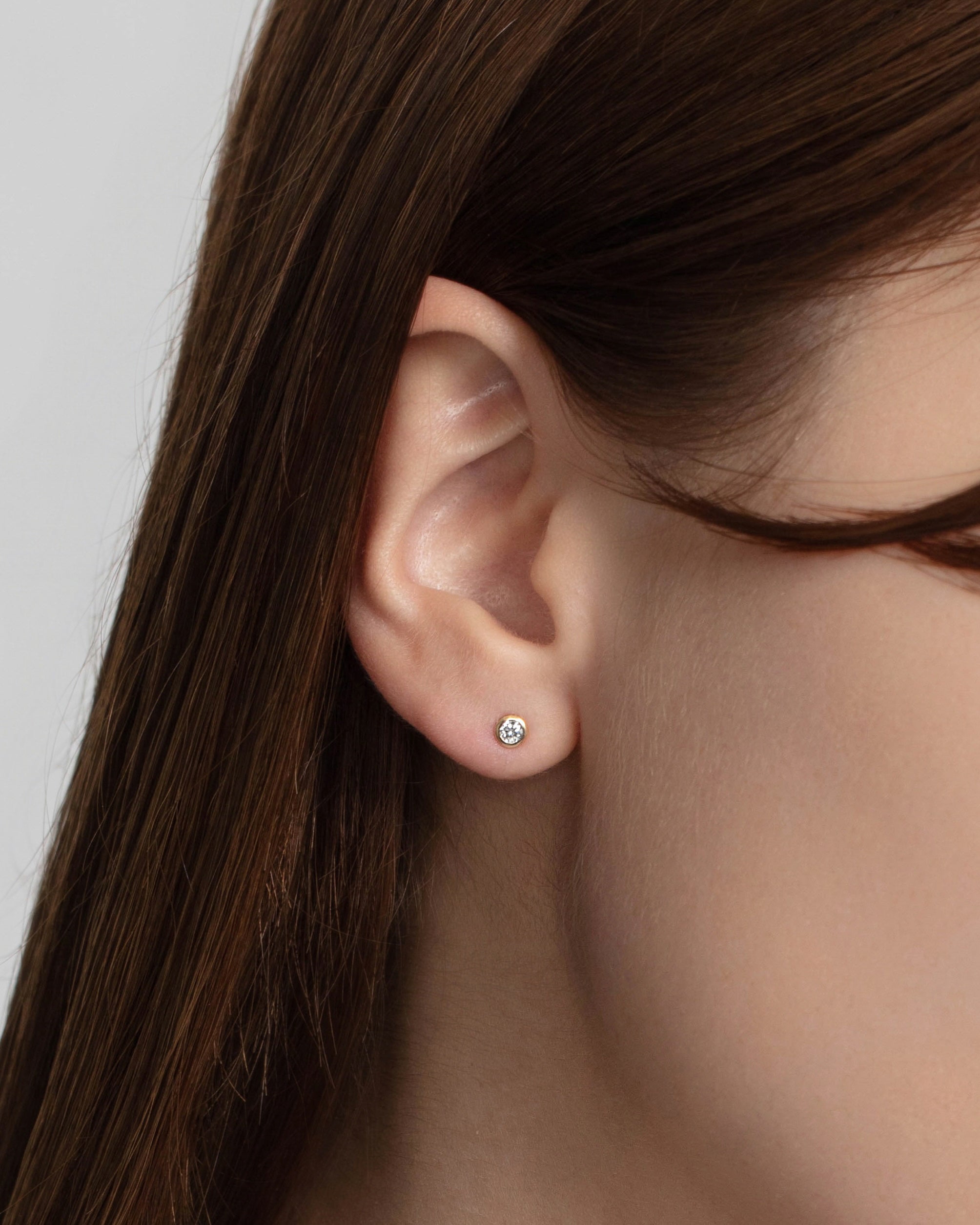 ベゼル ダイヤモンド ピアス 0.2ct – BANYAN （バンヤン）