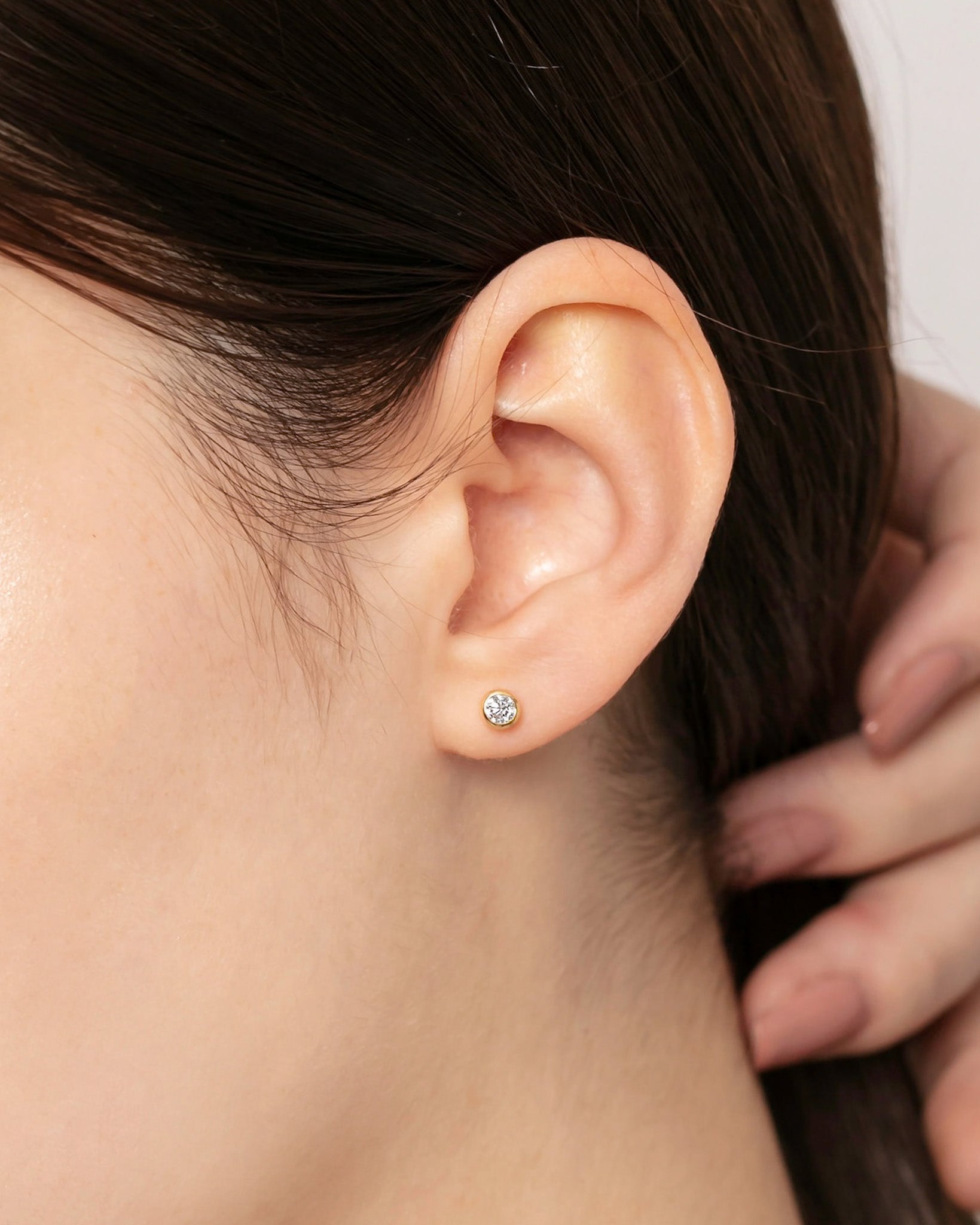 ベゼル ダイヤモンド ピアス 0.2ct – BANYAN （バンヤン）