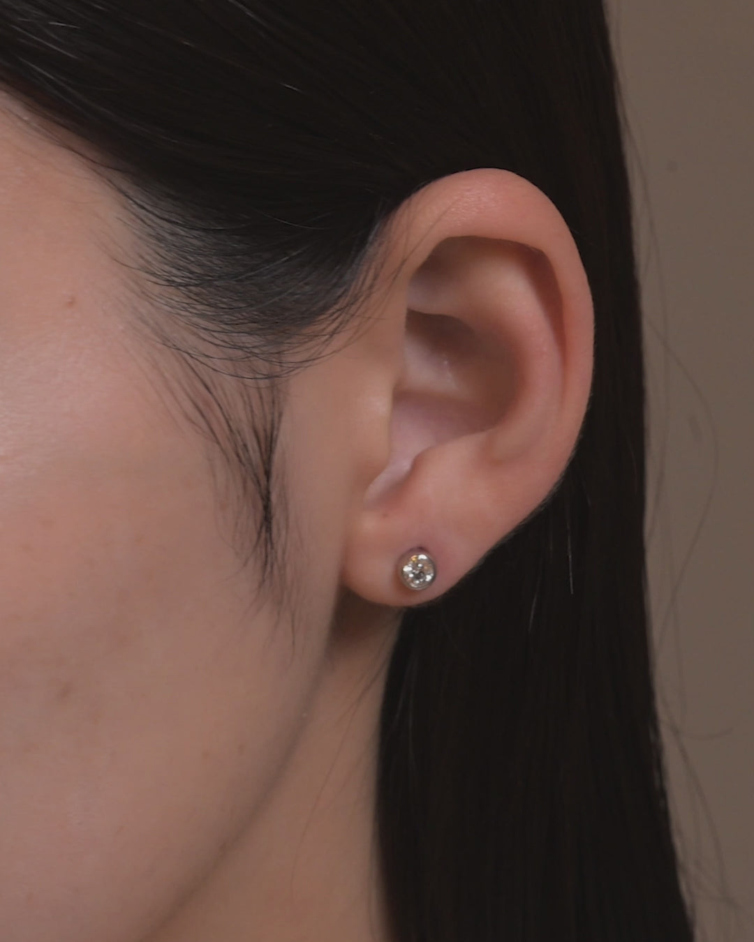 ベゼル ダイヤモンド ピアス 0.4ct – BANYAN （バンヤン）